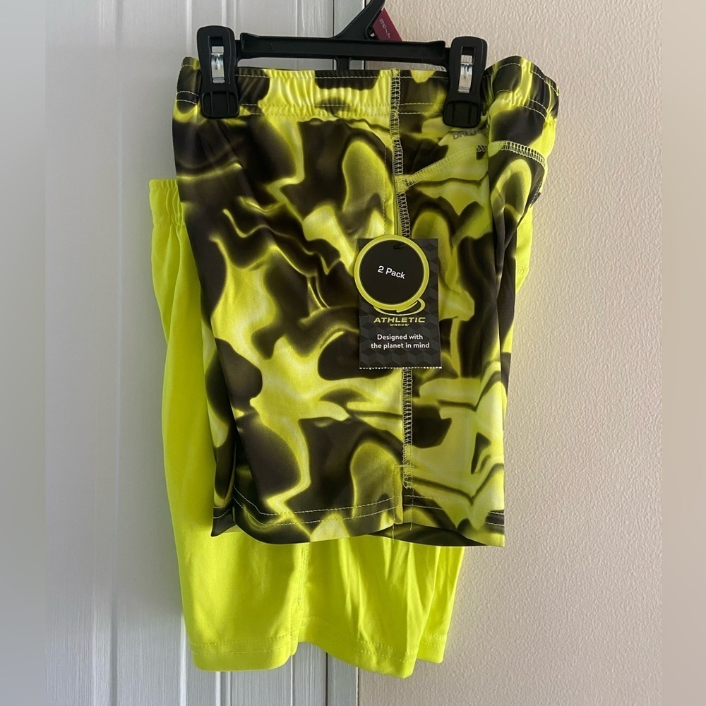Boys Athletic Shorts‎ 2 pack Size Small 6-7  DriWorks Bright Colored Shorts